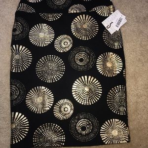 NWT Lularoe Small Elegant Cassie